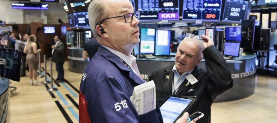 Wall Street cierra en rojo y el Dow Jones baja un 0.98 %