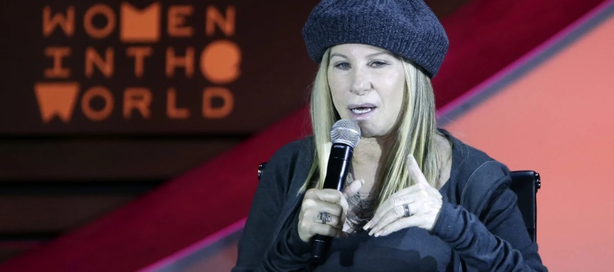 Streisand lanzó sus últimas canciones originales en 2018, con el álbum...