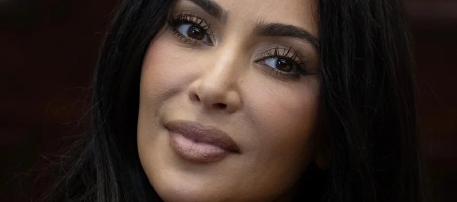 En 2020, la 'celebrity' publicó el documental 'Kim Kardashian-West: The...