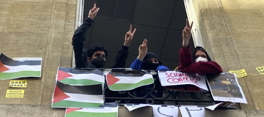 La manifestación estaba organizada por el Comité Palestino del Instituto, que exige a...