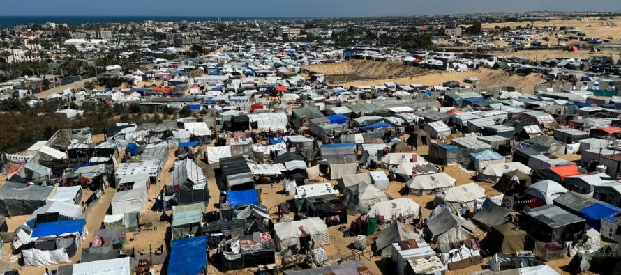 En caso de una ofensiva militar israelí, el vecino Egipto teme que muchos refugiados de la...