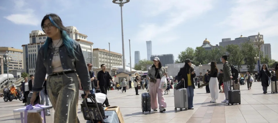 China espera 270 millones de viajes diarios durante las vacaciones del Día del Trabajo