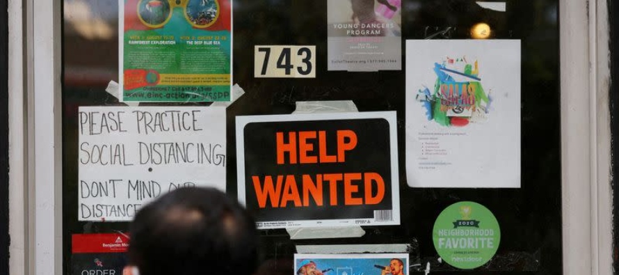 Las solicitudes semanales de subsidios por desempleo se mantienen estables en Estados Unidos