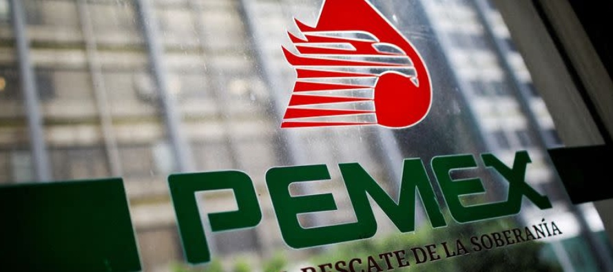 Romero dijo que Pemex, que tiene una abultada deuda con sus proveedores, hará pagos por...