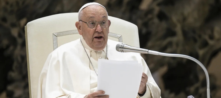 "El abandono escolar es una tragedia": Papa Francisco