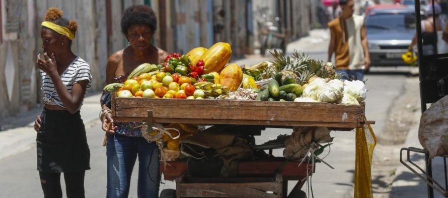 Cuba reconoce que la evolución económica es "desfavorable" tras cuatro años de crisis