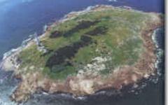 Si la isla Bermeja estuviera en el lugar donde la ubican algunos mapas, el Hoyo de Dona hubiera...