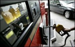 "Con todo esto, en nuestro país el precio de la gasolina Magna ha aumentado 10.1 por...