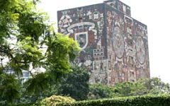 Después de la UNAM, la de Sao Paulo se ubica en el lugar 87, la Complutense de Madrid en el...