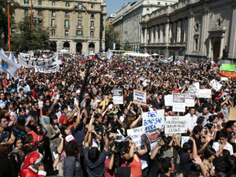 Las protestas, que no han sido autorizadas por las autoridades, se producen tras 18 días de...