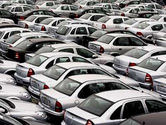 En el primer semestre, la producción de vehículos de México cayó un...