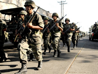 El Ejército mexicano ha asegurado 35 mil 372 armas de fuego de diversos calibres, las cuales...