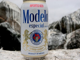 El Periódico de México | Versión para imprimir | Nacional-Finanzas | Crece  consumo de cerveza en México; Femsa y Grupo Modelo esquivan crisis
