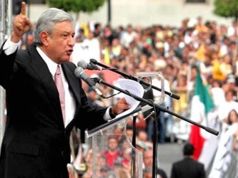 López Obrador apuntó: "Lo que pasa es que ahora el pacto PRI-PAN lo pusieron por...