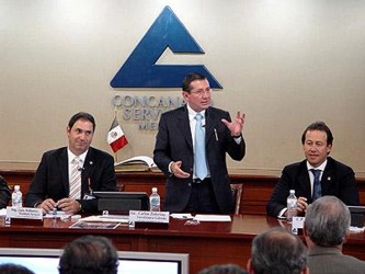 Al respecto, el presidente Felipe Calderón calificó de muy positivo el pacto de crear...