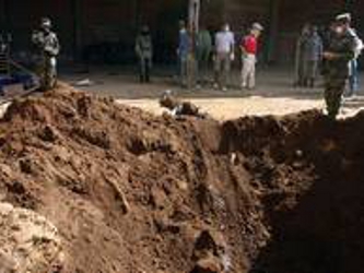 El 7 de junio, 55 cadáveres fueron extraídos de una fosa clandestina ubicada afuera...