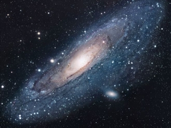 Los científicos utilizaron datos del telescopio Spitzer de la NASA para medir la luz...