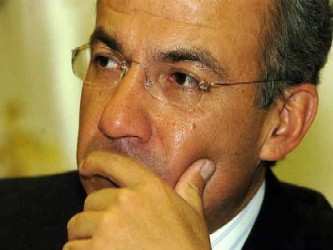 El presidente Felipe Calderón afirmó que su gobierno trabaja en materia de...