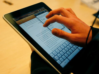 Apple vendió alrededor de 7,5 millones de iPads desde su lanzamiento en abril. Los...