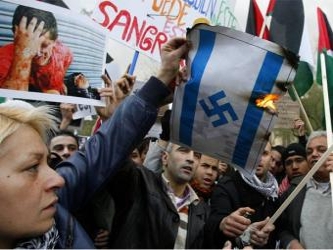Según Samuels, el antisemitismo se ha incrementado en países de la región con...