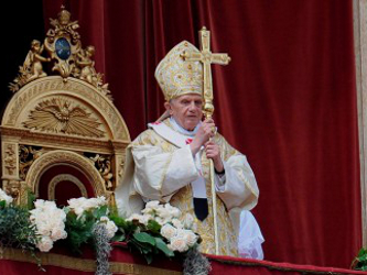 "Lo que Jesús nos ha dado en la intimidad del Cenáculo, hoy lo manifestamos...