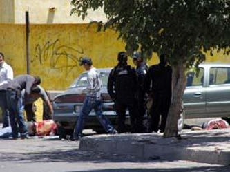 Hombres armados iniciaron disparos contra tres de los elementos que resguardaban el edificio de...