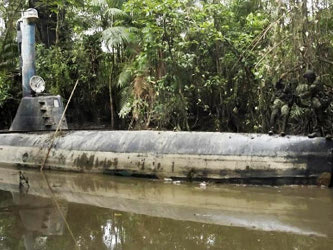 Al ser detectados, los tripulantes inmediatamente abrieron las válvulas para hundir la nave...