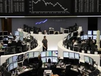 En la Bolsa de Londres, el índice Footsie-100 de los principales valores ganó 56.52...