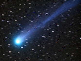 Generalmente, los cometas miden varios kilómetros de diámetro, pero es muy...