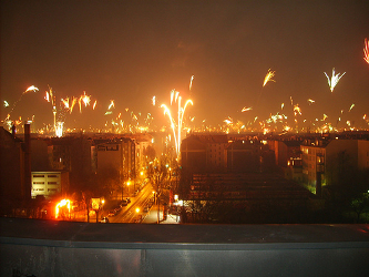 Las autoridades de la ciudad tienen previsto el lanzamiento de espectaculares fuegos artificiales a...