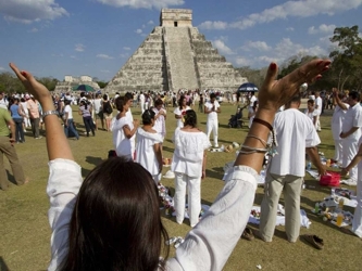 El programa y las promociones se centran en los aportes de la cultura maya, sin ninguna referencia...