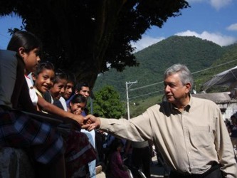López Obrador se está sujetando desde ahora al juicio de sus nuevos aliados que, en...