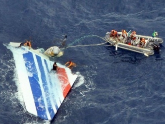 El Airbus A330 de la compañía Air France se estrelló en alta mar frente a las...