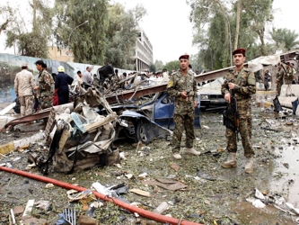 En los ataques al menos 18 personas fallecieron cuando cuatro bombas alcanzaron a peregrinos...