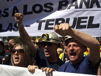 El gobierno del conservador Mariano Rajoy, que asumió el poder en diciembre pasado,...