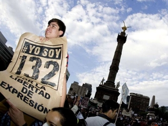 "En la protesta anti-Peña del pasado domingo, como en ocasiones anteriores, se...