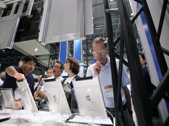 Hoy, las empresas japonesas han pasado a un segundo plano frente a competidores como Amazon, Apple...
