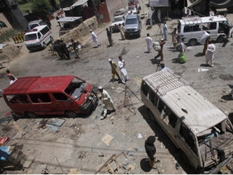 El ataque más mortífero, los insurgentes talibanes decapitaron a 17 civiles afganos...