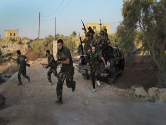 Sus fuerzas buscan expulsar a los rebeldes del corazón de Damasco bombardeando las zonas...