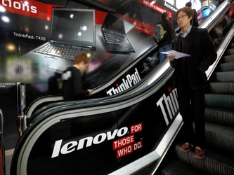 En los seis meses hasta septiembre, los ingresos de Lenovo por computadoras significaron casi el 90...