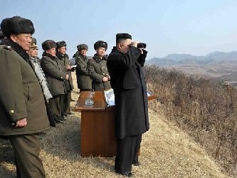 Pyongyang también decidió "cortar la línea telefónica directa con...