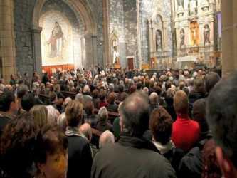 Han contribuido a fortalecer el catolicismo, ya que representan 40 por ciento de los feligreses de...