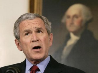 Dos años después de lanzar a las fuerzas armadas sobre Afganistán, Bush...