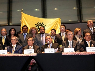 El ex candidato presidencial Cárdenas dio cuerpo a la propuesta específica de reforma...