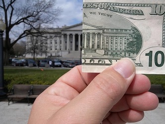 El Tesoro sí topó con el límite de deuda de EE.UU. $ 16,7 Billones en mayo,...
