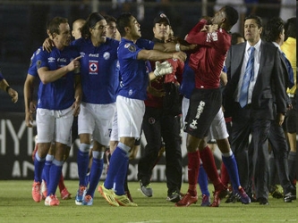 Corona fue expulsado al finalizar el partido ante Tijuana por las semifinales del torneo regional...