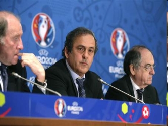 La UEFA añadió que sólo Alemania e Inglaterra han presentado candidatura para...