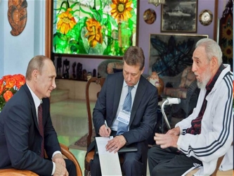 Al parecer, Putin, quien practicó también el judo, ha desarrollado como Fidel Castro...