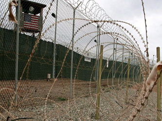 El Pentágono detalló que mantener la prisión de Guantánamo abierta es...