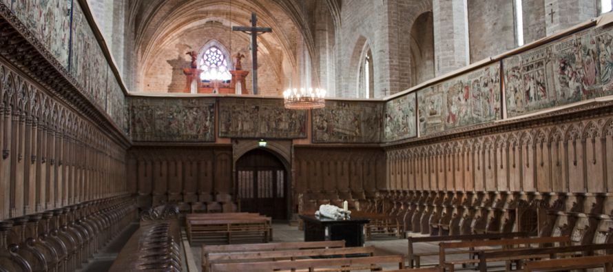 En el monasterio de Chaise-Dieu, de la Alvernia, en Francia, san Roberto, abad, que,...